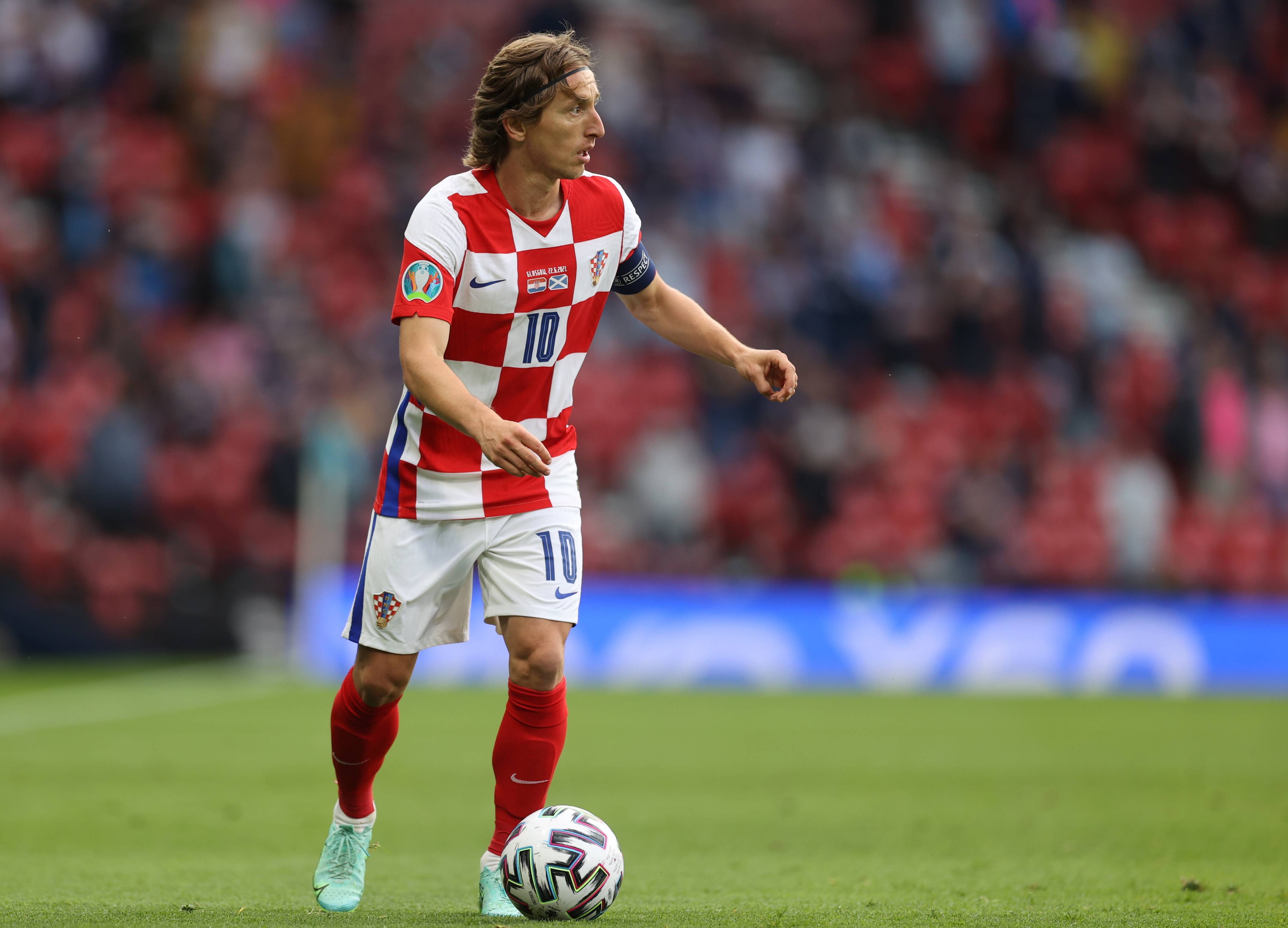 亚洲杯抽签揭晓，三强齐聚死亡之组